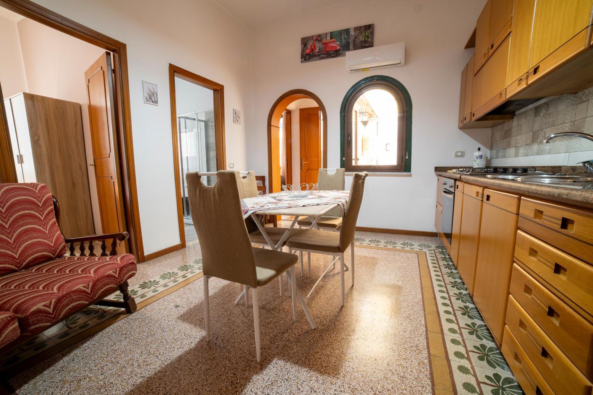 Centro Stazione Aeroporto Wi-fi&self Check-in Apartamento *