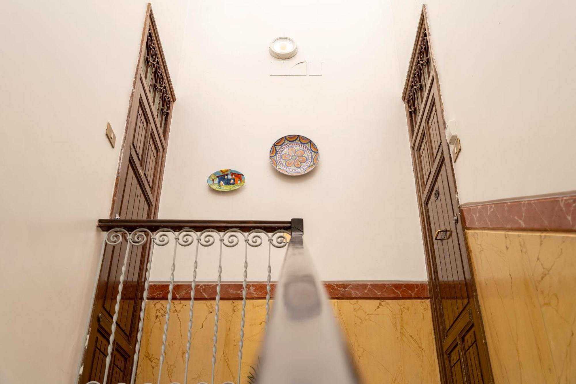 Centro Stazione Aeroporto Wi-fi&self Check-in Apartamento Palermo